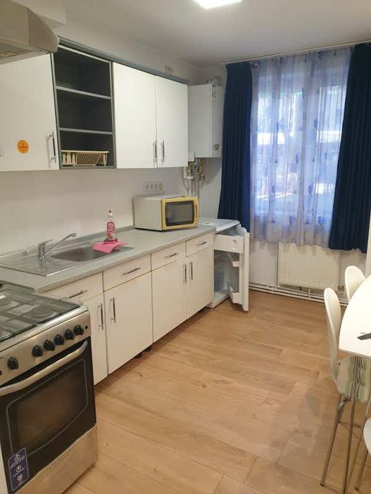 Inchiriez apartament 2 camere 7 Noiembrie UMF