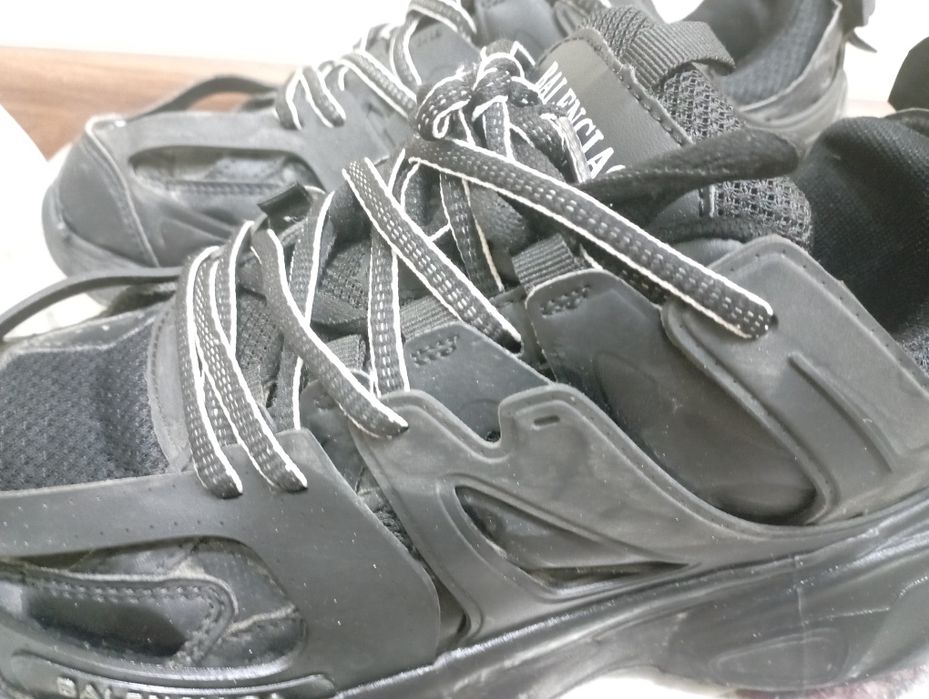 Balenciaga Track