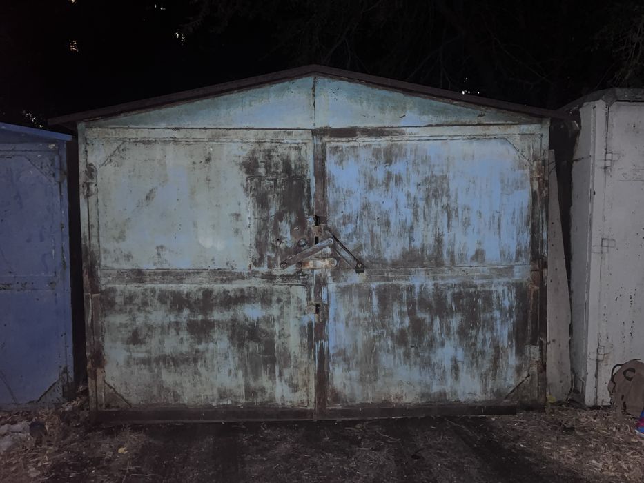 Продам металический гараж