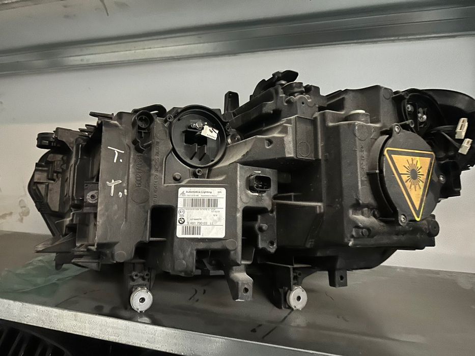 Ляв и десен фар BMW G05 G06 X5 X6 Laser