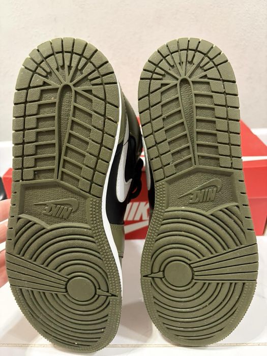Кожени маратонки Nike
