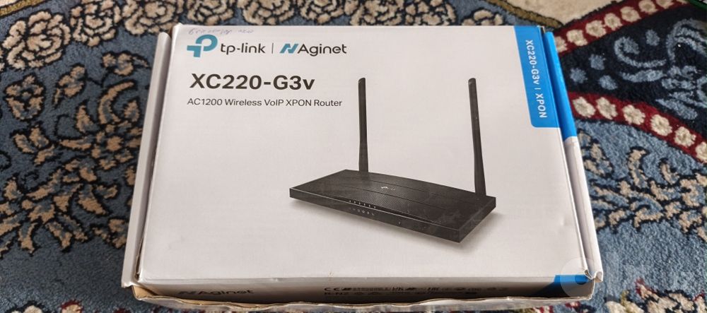 Wi-Fi роутер TP-Link XC220-G3v