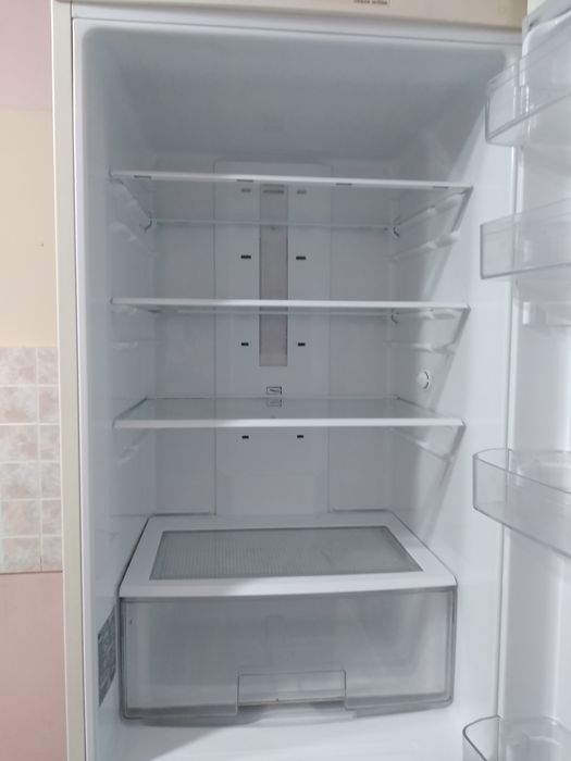 Продам холодильник LC