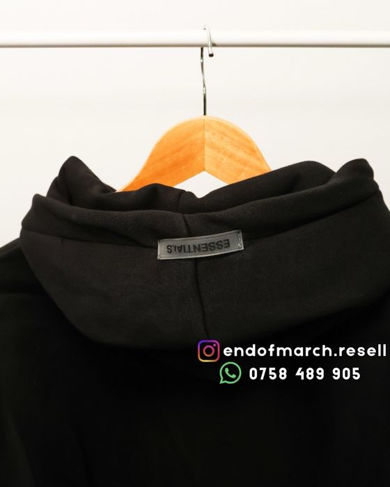 Compleu Essentials Negru