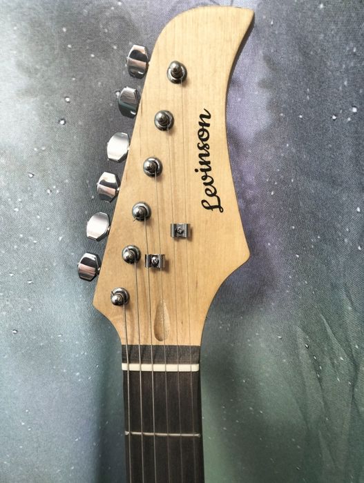 Электрогитара levinson ls300