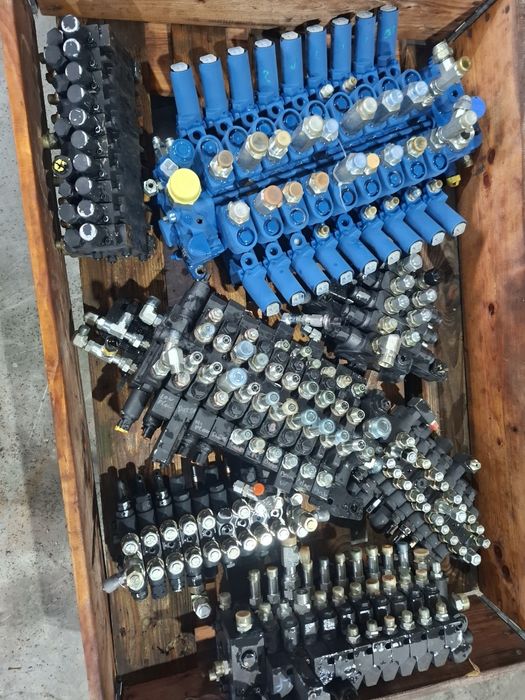 Distribuitoare jcb Hidraulice