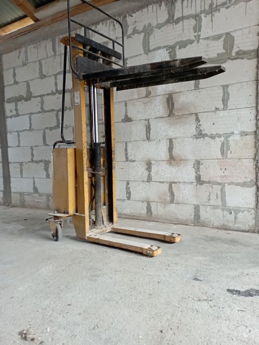 Liza Electrică Transpalet