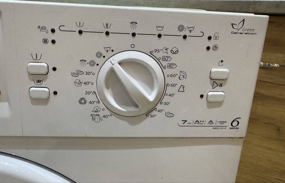 Пералня Whirlpool 6 sence 7kg / 1400 rpm