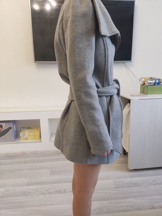 Продам одежду пальто, пиджак