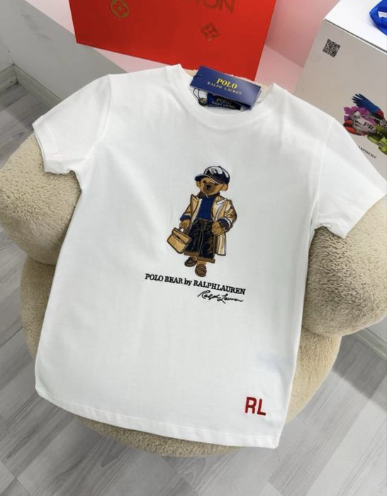 Продавам дамски тениски топ качество