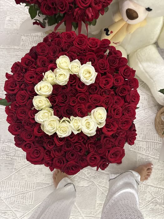 Продам 7 корзин с розами