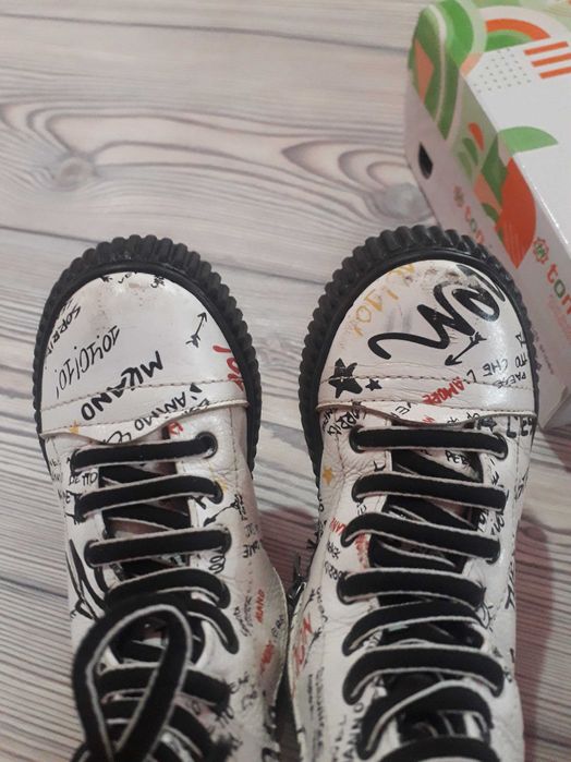 Продам сапожки детские