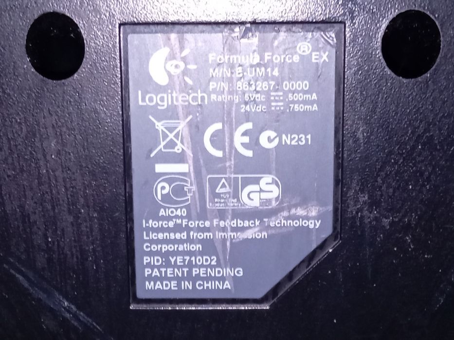 Volan gaming cu pedale Logitech