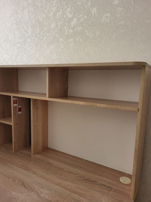 Письменный столик