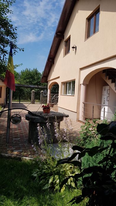 Casa de vanzare in Ghirdoveni