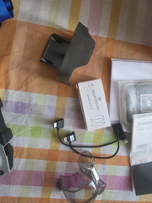 Дрон DJI Mini 4 Pro