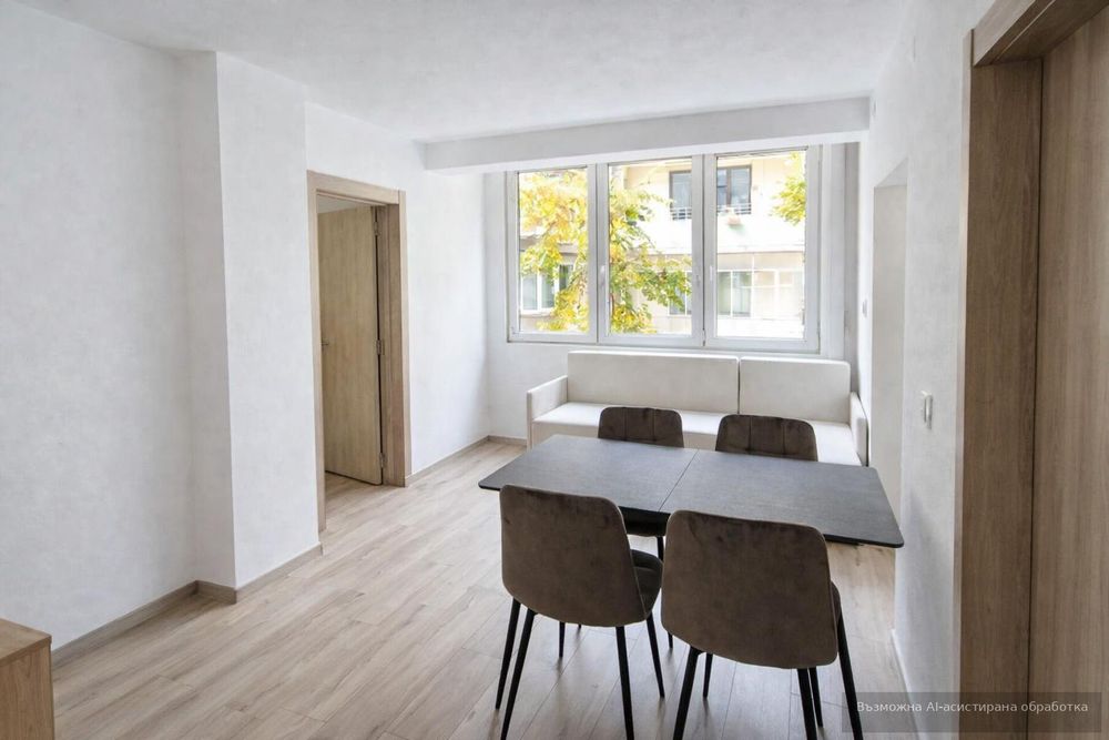 Дава се под наем Двустаен апартамент в Пловдив, Център - 55 кв.м за 450 € - Снимка #2