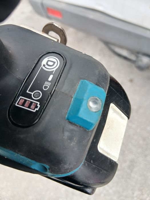 Безчетков винтоверт за гипсокартон Makita 18волта