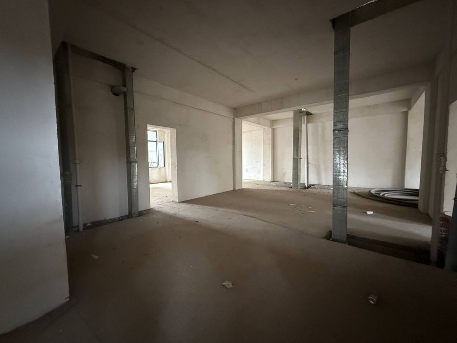 Продаётся 1650м2 помещение под новостройкой Вдоль дороги (N02)