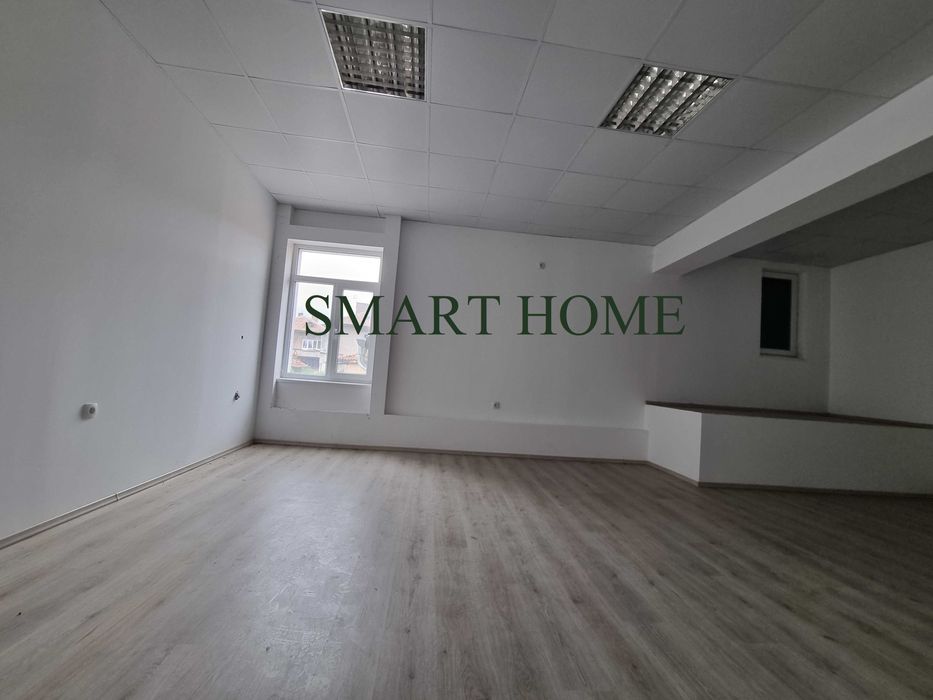 Дава се под наем Офис в Горна Оряховица - 14 кв.м за 91.8 € - Снимка #2