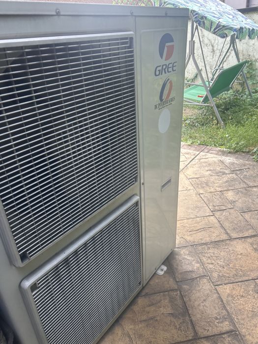 Продавам термопомпа Gree 15 kW за части
