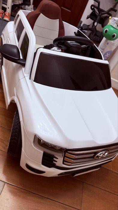 Продам электромобиль