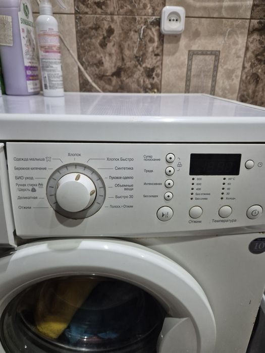 Продам стиральную машину