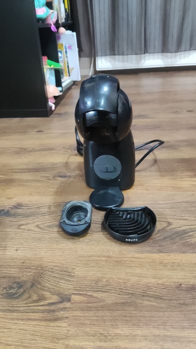 Кафемашина  с капсули Krups 
подходяща за система Dolce Gusto на части
