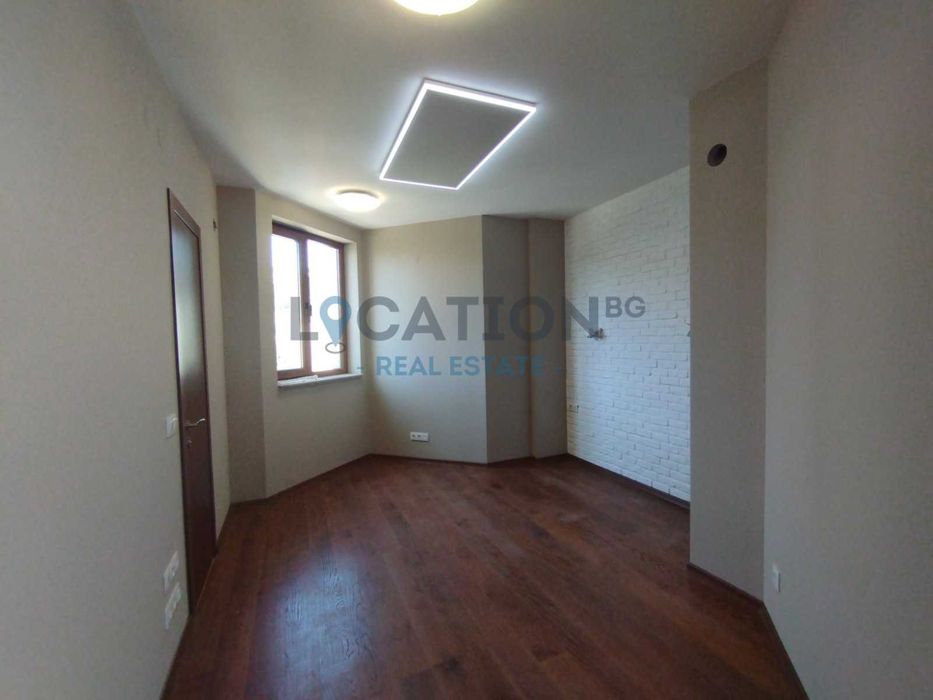 Продава се Многостаен апартамент в Балчик - 390 кв.м за 1103 €/кв.м - Снимка #2