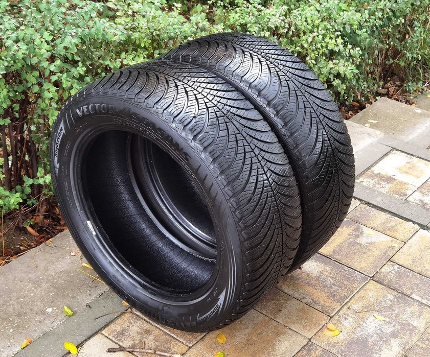 Set 2 Anvelope Goodyear Vector 205 55R16 91H M+S Iarnă Dot 1618