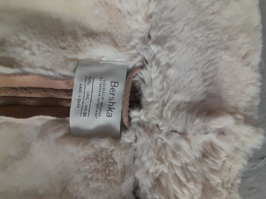 Jacheta scurta piele intoarsa ptr dama