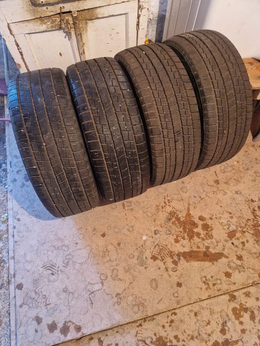 Продам зимние шины