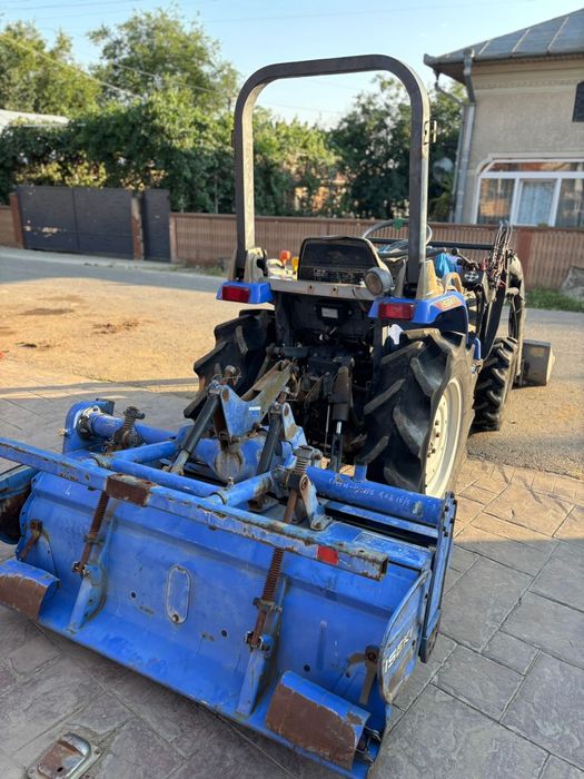 Tractor japonez Iseki Sial Hunter 213 cu încărcător frontal original