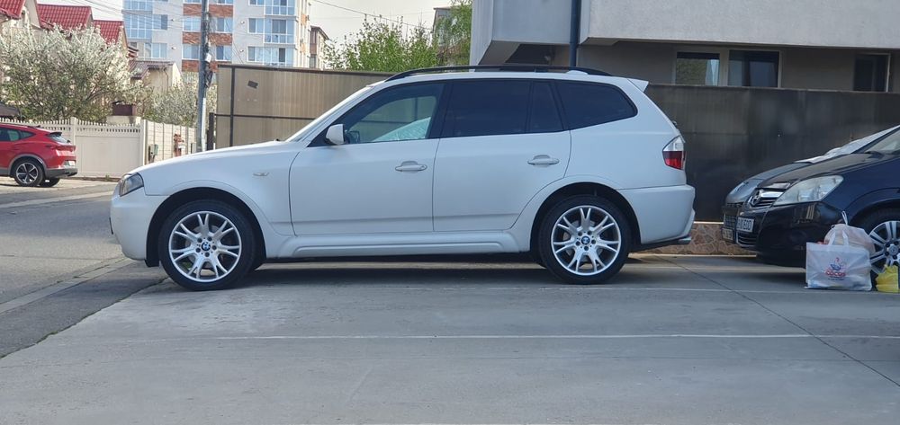Vând Bmw X3 e 83
