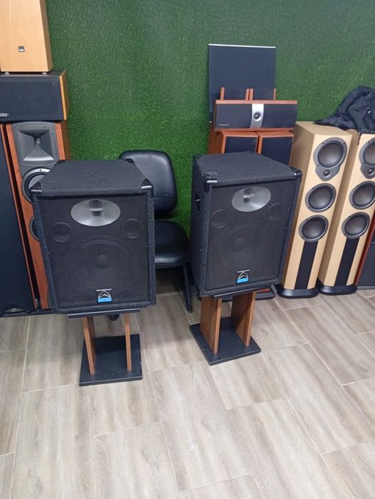 Професионални тонколони Wharfedale PRO vs-12