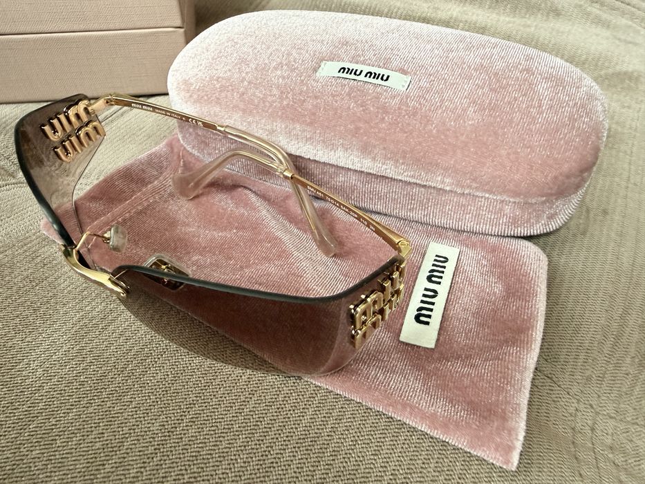 Ochelari de soare Miu Miu
