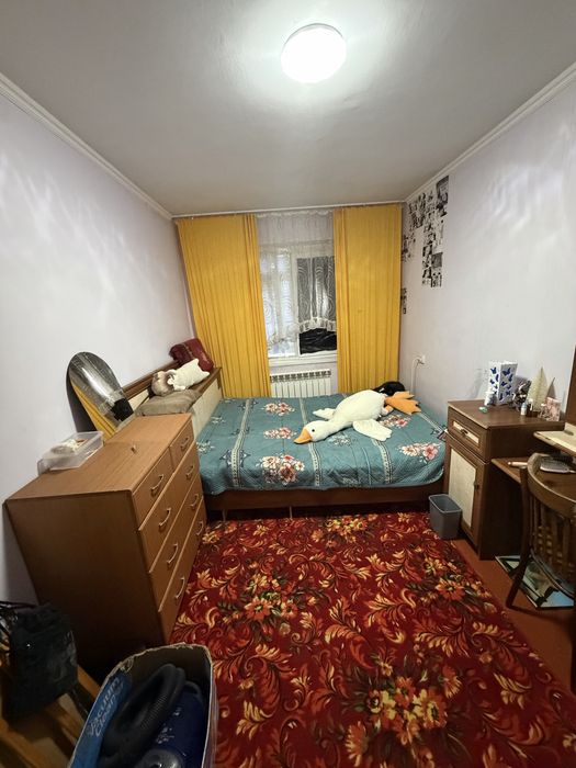 Продам трёхкомнатную квартиру