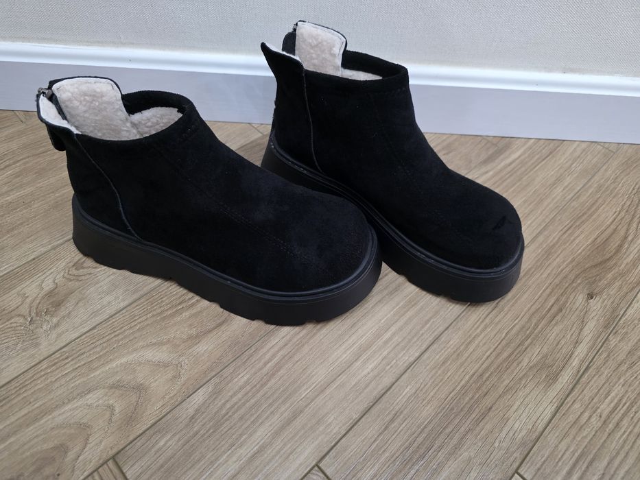 Продаются тёплые ботинки