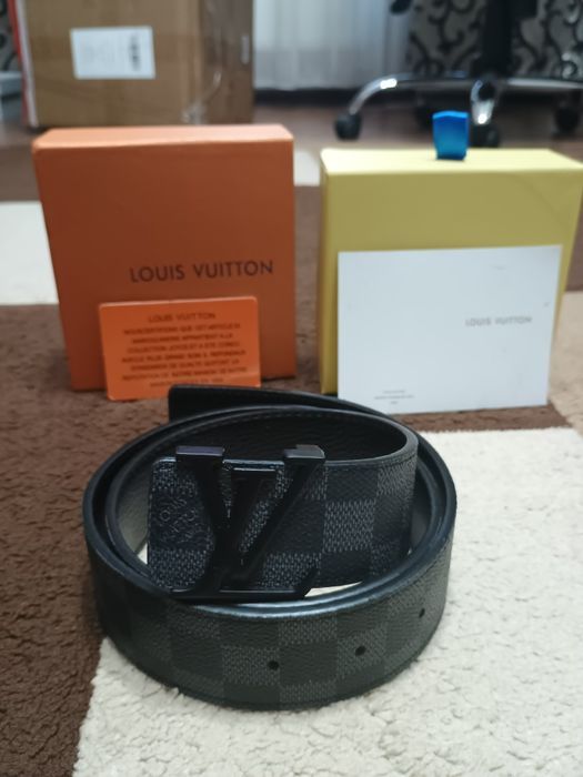 Curea Louis Vuitton Initiales 40mm - Damier Graphite