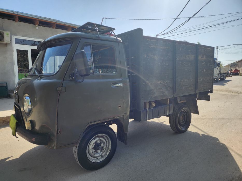 Uaz sotiladi xolati a'lo