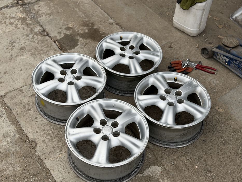 Диски Тойота 5/100 R15 Карина Е Авенсис
