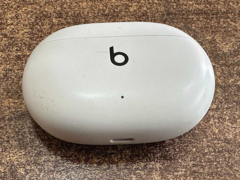 Apple Beats by Dre - Studio Buds