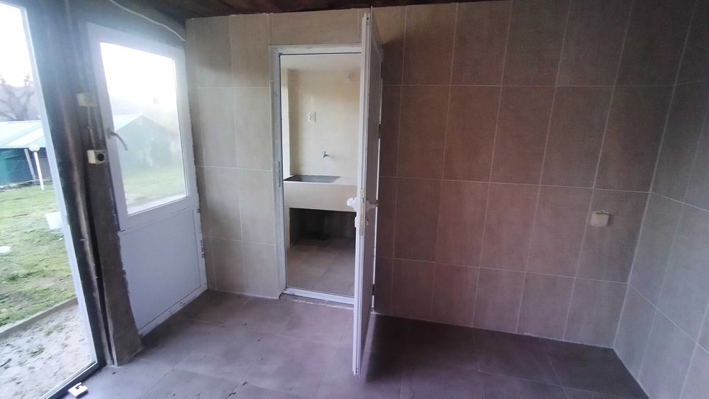 Дава се под наем Къща в с. Косарка, Област Габрово - 137 кв.м за 61200 € - Снимка #15