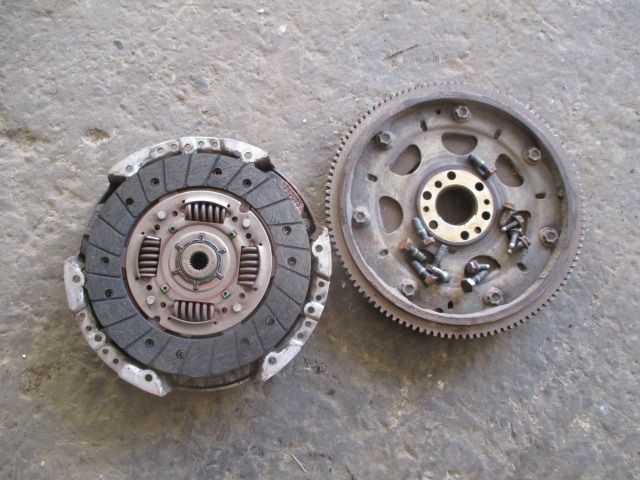 Kit ambreaj volanta placa disc Fiat Doblo 2008 motor 1,2 benzina