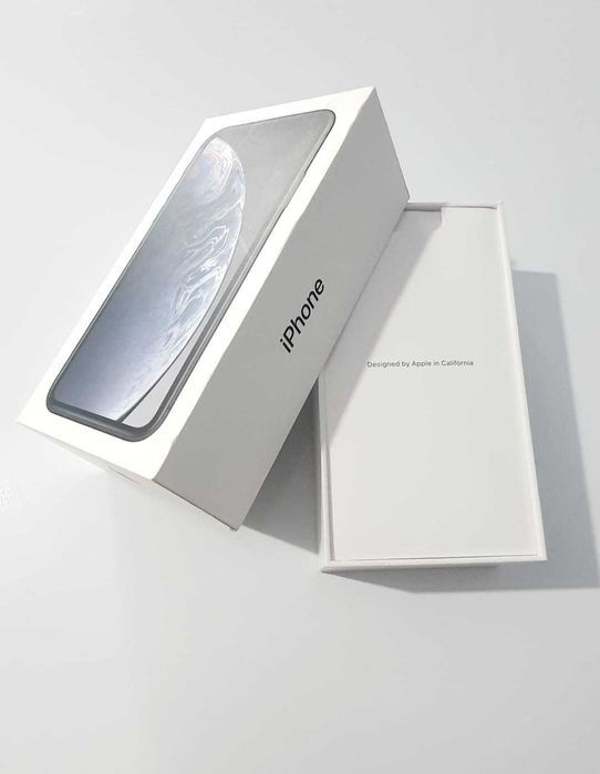 Мобильный телефон iPhone XR 10