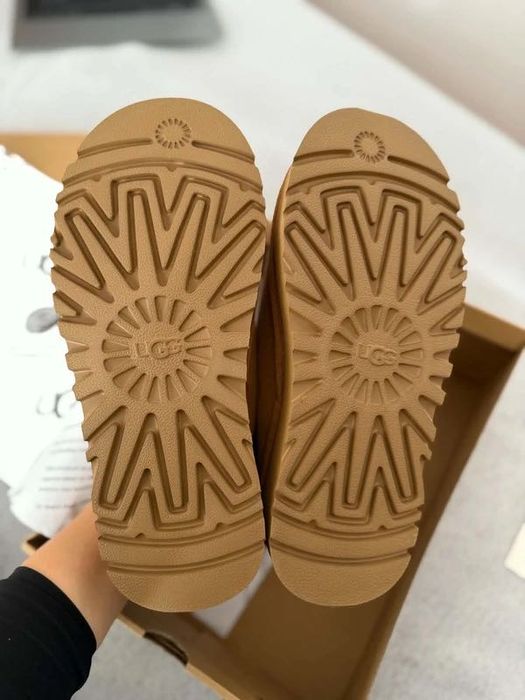 UGG TAZZ 38 maro