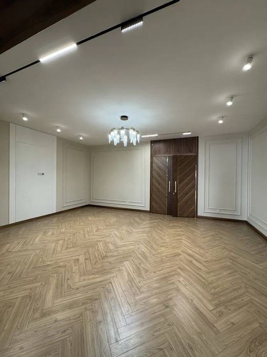 Сдается ШИКАРНЫЙ СВЕТЛЫЙ Евро дом в Мирабадском районе ( н1027 )