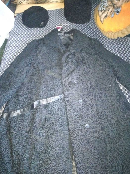 Шуба каракульча р.56