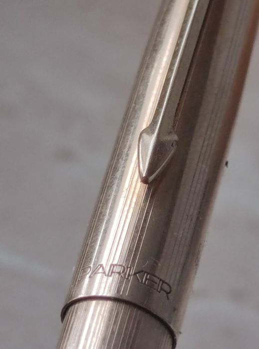 Pix Parker aurit made in England