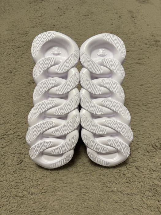Versace Chain Reaction